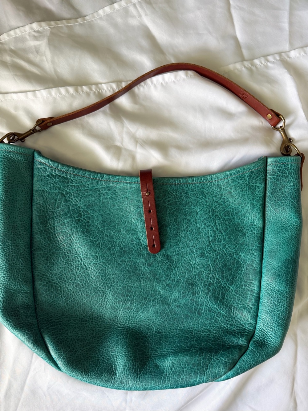 Go Forth Goods Large Celeste hobo bag in Cobalt bison